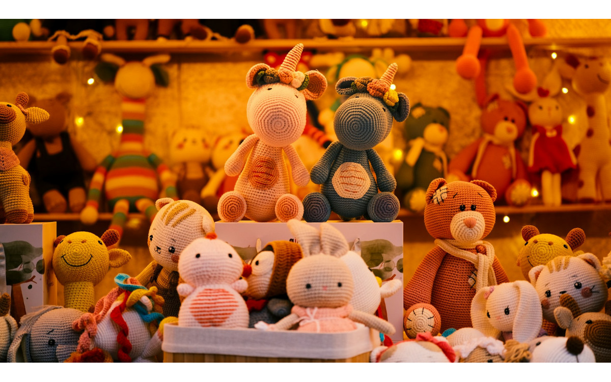Boost Basket Size With Novelty Toys: Cross-Sell Tactics by Store Type