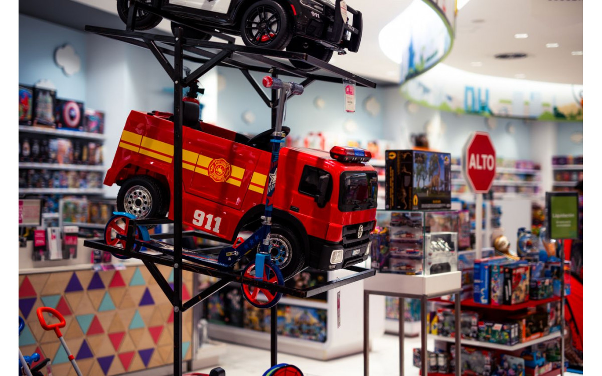 From Story to Shelf: Retail Merchandising Playbook for Story-Driven Giftware
